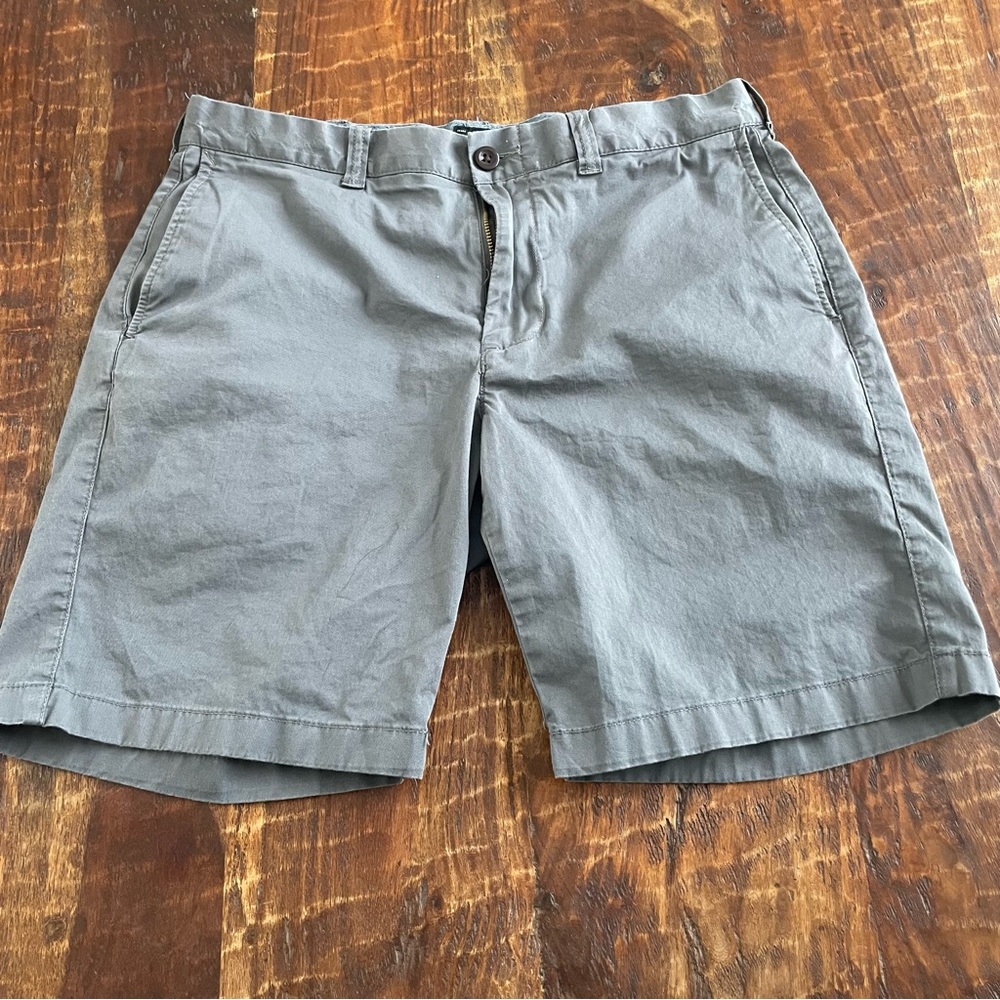 JCREW size 33 9 inch inseam gun metal grey stretch shorts.